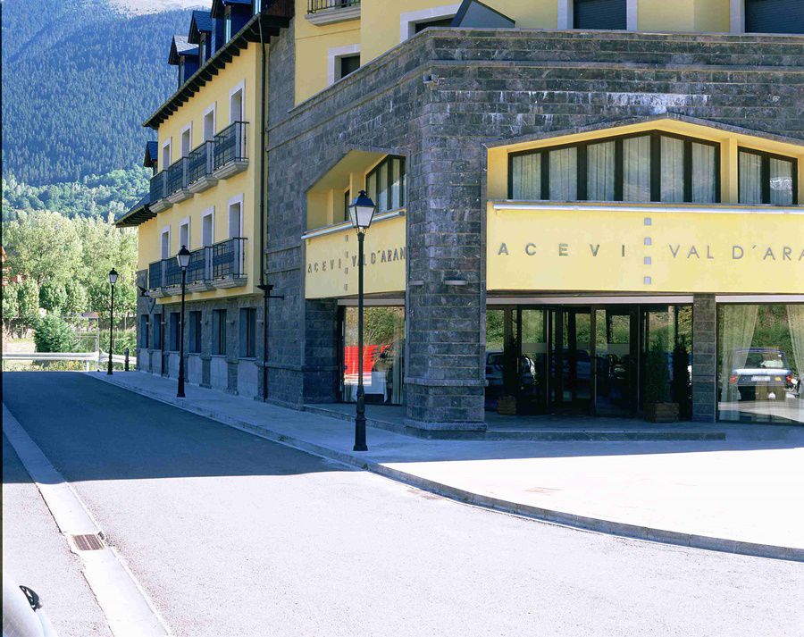 Hotel Spa Acevi Val D'Aran Vielha Exterior foto